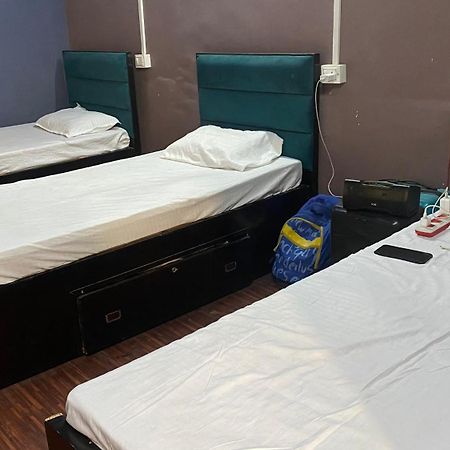 Rudra Home Stay Varanasi Bagian luar foto